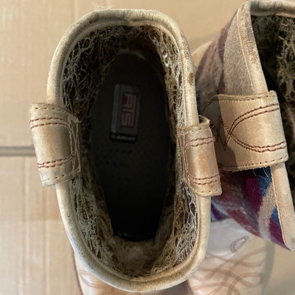 Ariat Women's Tan and Multicolor Western Boots - Picture 7 of 8